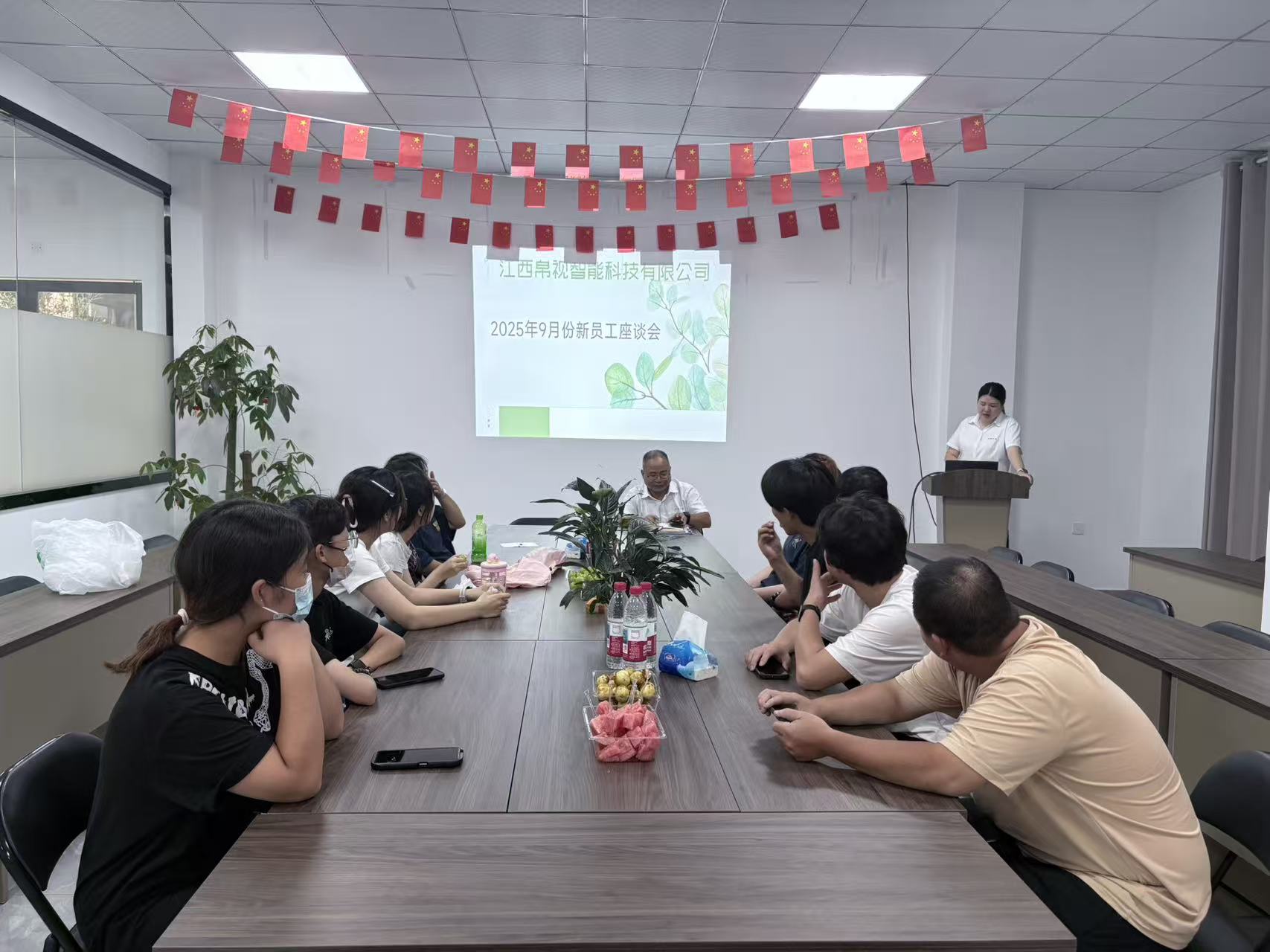 Nova jornada começa | Simpósio de novos funcionários da Silk Optical termina com sucesso